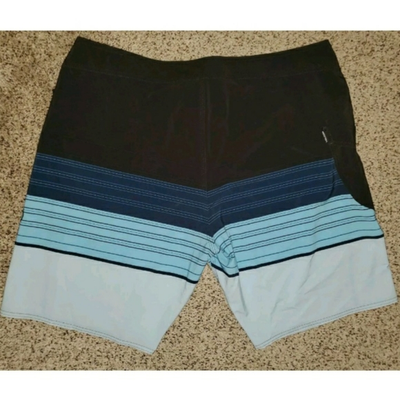 Volcom Surf Boardshorts Swim Shorts - Picture 2 of 4